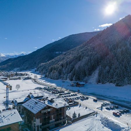 Nira Mountain Resort Futura Pradelle 外观 照片